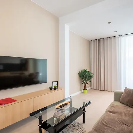 Appartement Gorgeous With Side Sea View