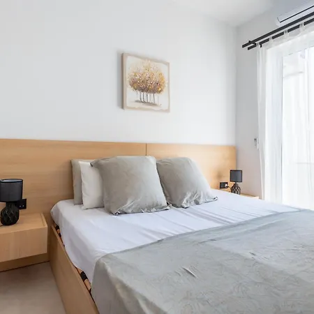 Gorgeous With Side Sea View Appartement *
