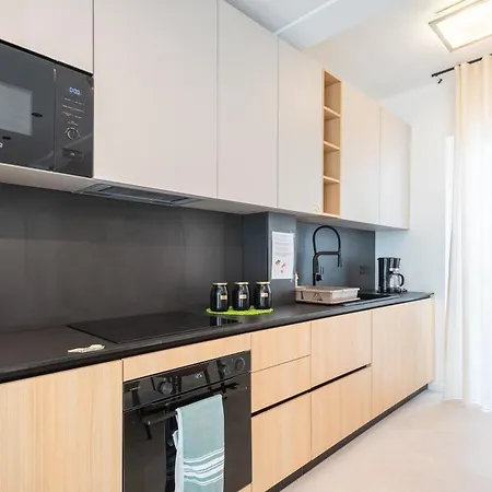 Gorgeous With Side Sea View Appartement *