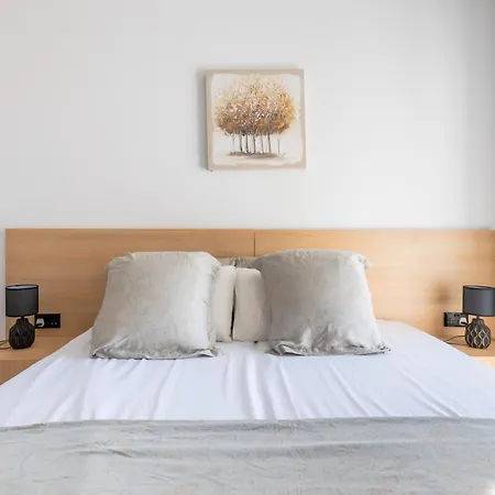 Gorgeous With Side Sea View Appartement
