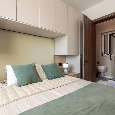 Appartement Gorgeous With Side Sea View *